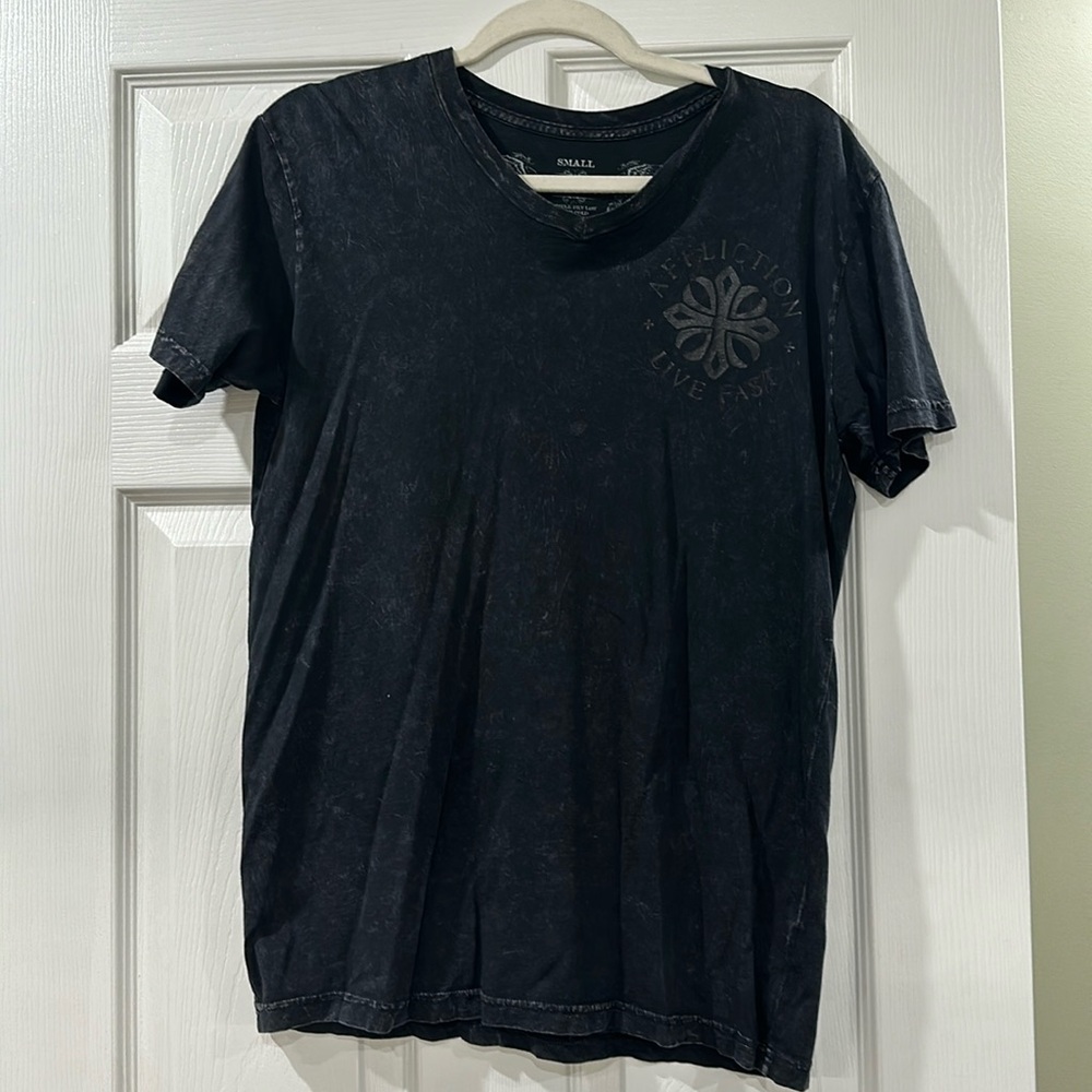 Men’s Affliction V Neck TShirt